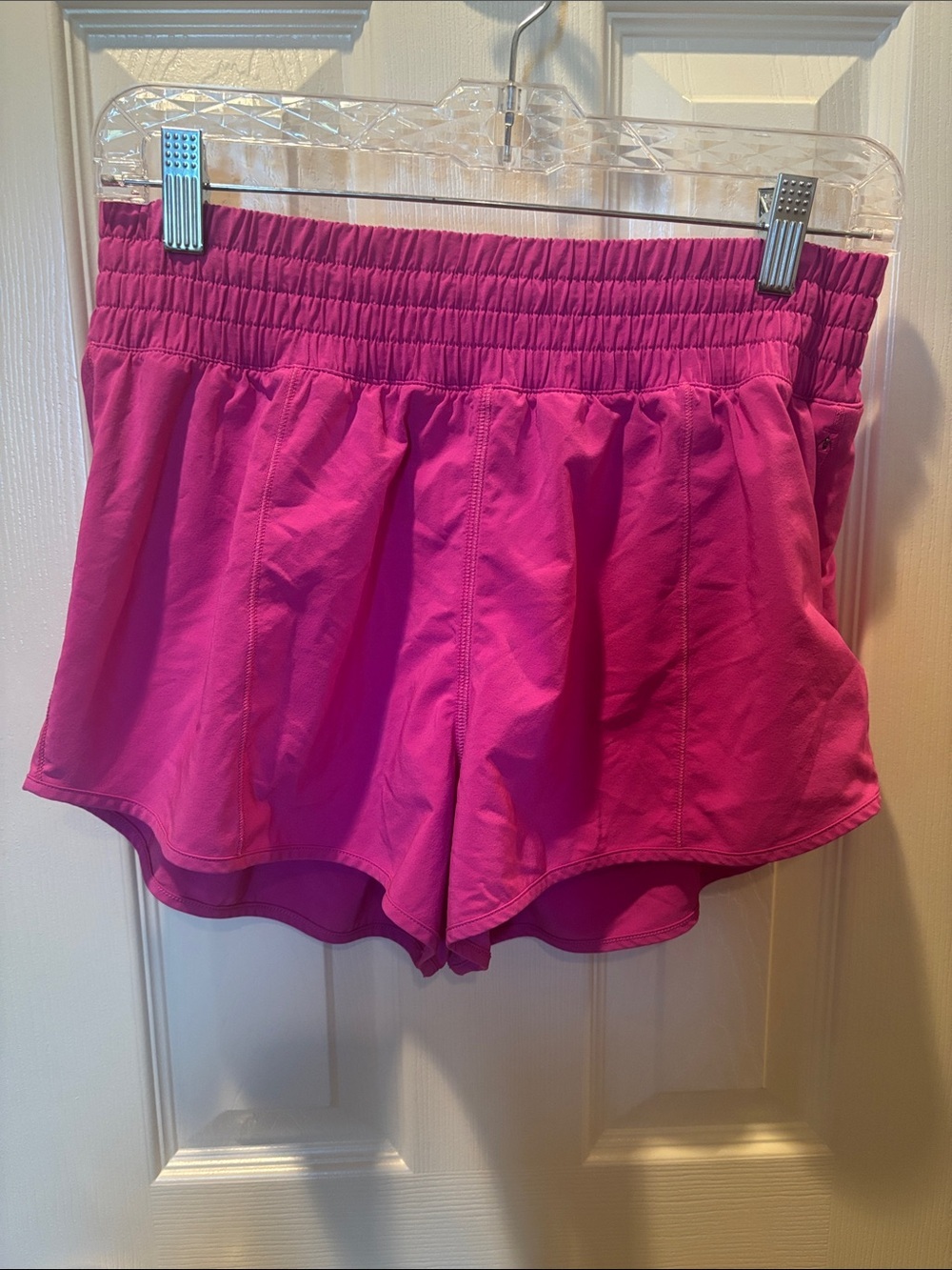 CRZ YOGA Women's Feathery-Fit Running Workout Shorts Pink Size Medium 8/10